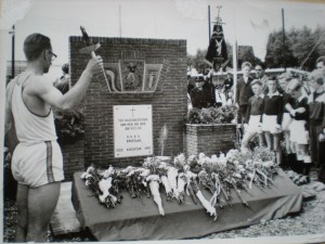 opening_1956-monument