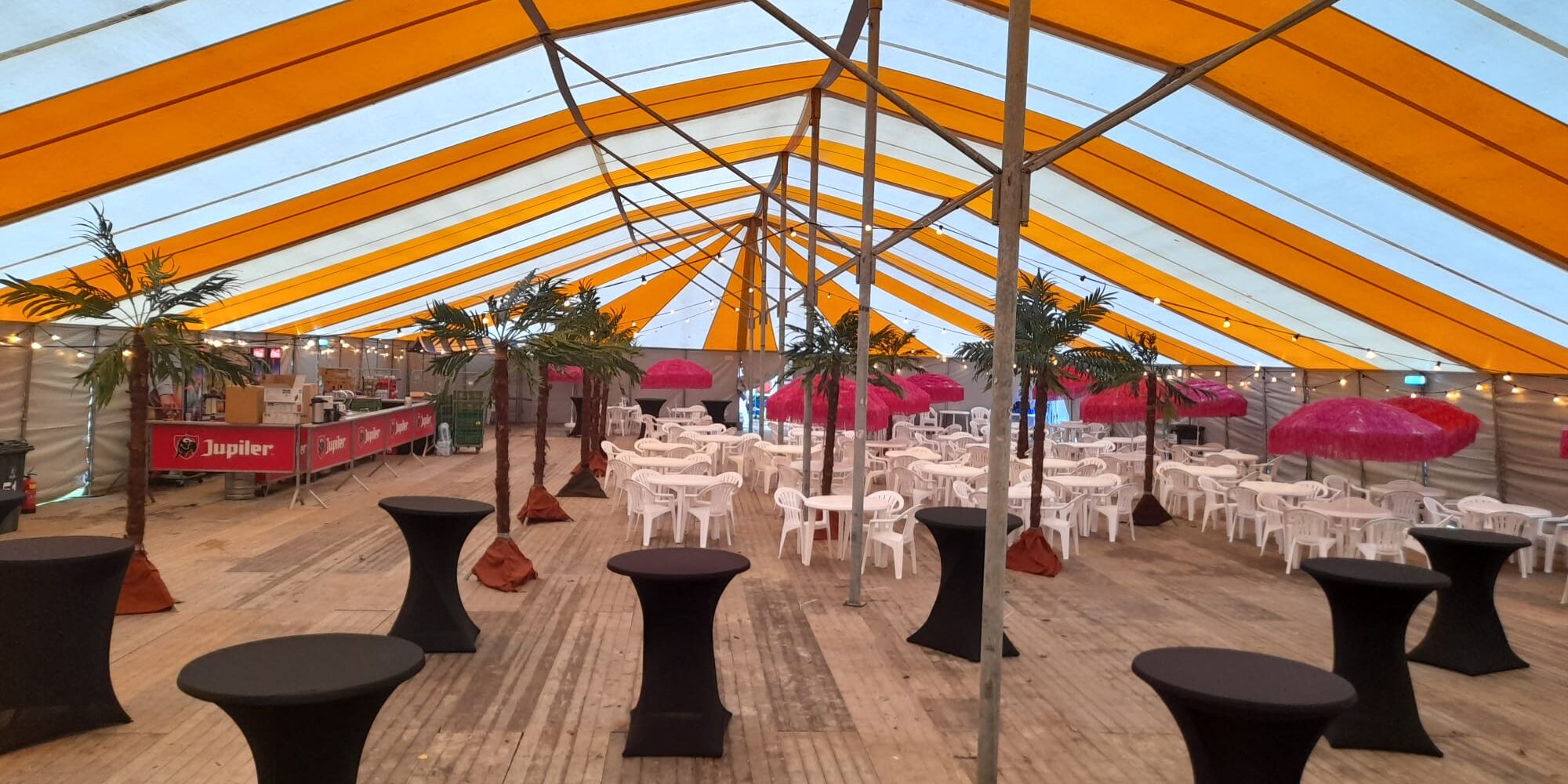 22102021 opbouw tent12