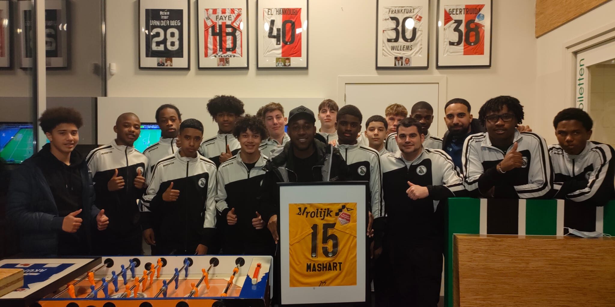 Jethro Mashart met O15-1