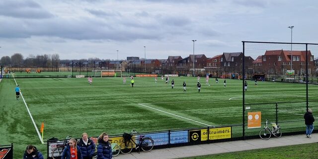 Zestienhoven uit, aanvang