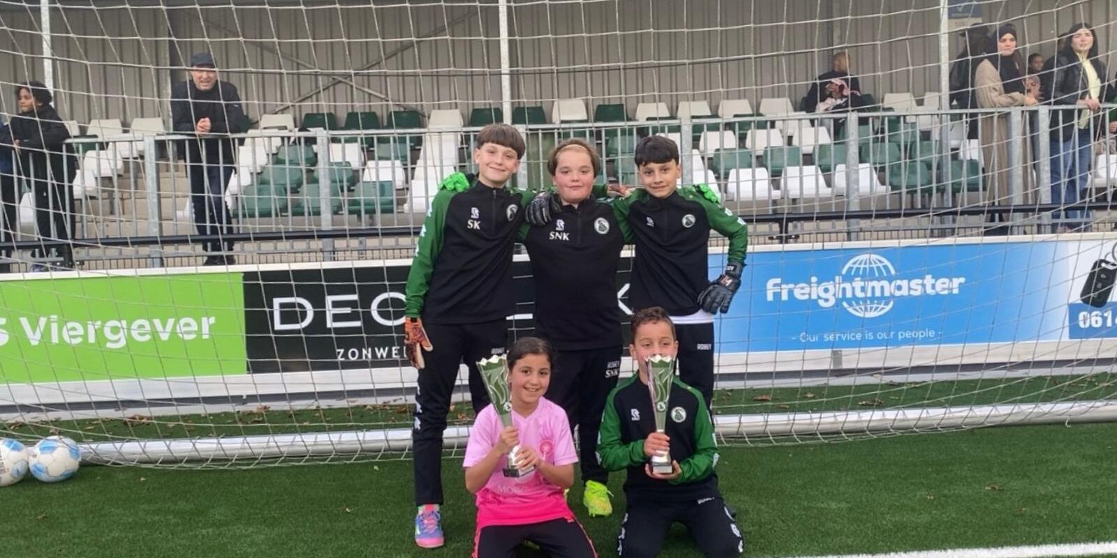 penaltybokaal Nidae Laiouni en Maher Belarbi